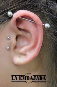 35 Super Ideas Piercing Tragus Surface Tragus Surface Piercing Cute Ear Piercings Ear Piercings