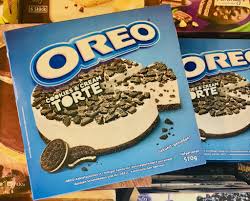 Nach und nach mehl, schale und backpulver einfüllen. Oreo Cookis Cream Torte Tiefgefroren 570 Gramm Naschkater Com Das Sussigkeiten Marketing Blog