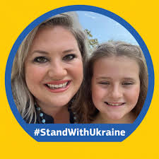 Running to my design studio in NYC. I'll be back at the QVC studio for my  shows 8/1 @ 8:30am ET, 11am ET, and 5-7pm ET. Then again 8/2 @ 9am ET