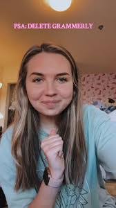 Shellie Stevens's Instagram, Twitter & Facebook