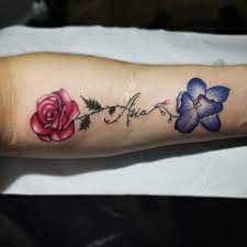Esto para saber cómo eran las personas que serán enterradas, si sufrían de algo y cómo vestían. Goblin Tattoo Tributo A Un Ser Querido Rosas Facebook