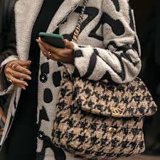 Style Milkshake On Instagram Statement Bags Asiatypek For Vogueparis Fashion Retro Fashion Winter Fashion