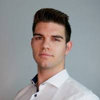 Amanda Bienz's Instagram, Twitter & Facebook