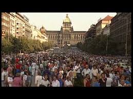 Ledna 1989, kdy se konaly demonstrace u příležitosti sebeupálení jana. Demonstrace Srpen 1989 Youtube