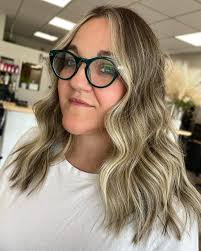 Kelsey Wheeler (@beaut.iflyyoubykelsey) · Instagram photos and Reels