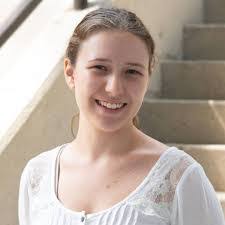 Lauren Amos's Instagram, Twitter & Facebook