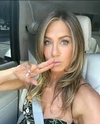 Friends will help you walk even when you feel like you can't even  stand💖💝🤗