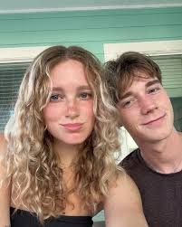 Madeline Calhoun's Instagram, Twitter & Facebook