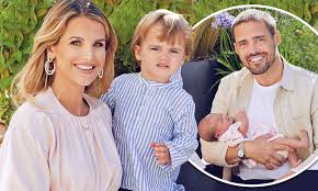 The rte star (32) and the former made in chelsea star (28) confirmed their engagement in february after one year. Vogue Williams And Spencer Matthews Reveal Their New Daughter Is Called Gigi Margaux Daily Mail Online