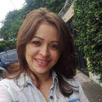 Isamar Bedoya's Instagram, Twitter & Facebook