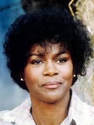 La couleur des sentiments (the help) est un film dramatique américain écrit et réalisé par tate taylor, d'après le roman éponyme de kathryn stockett. Cicely Tyson Acterieur Du Cinema