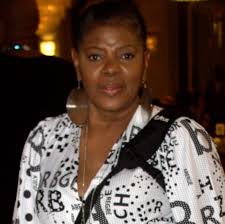 Lynette Butler Finds the Light to Find the Photo