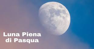 Entri in me come svaniscono gli aerei, in cielo dove le voci (shablo!) passo il tempo ballando per riempire lo spazio che hai lasciato dentro di me pieno di bugie e di nient'altro sulla pelle. Luna Piena Ermes Testo Della Canzone