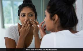 Many people worry whether using protein powder accelerates kidney damage, hair loss and acne. 5 Side Effects Of Protein Powders You Must Know