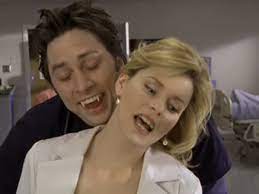 Elizabeth maresal mitchell (born february 10, 1974), known professionally as elizabeth banks, is an american actress. Elizabeth Banks On Scrubs Tv Fanatic