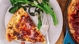 Rachael S Hot Blonde Pan Pizza And A Side Of Hot Rabes Recipes Rachel Ray Recipes Pan Pizza
