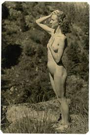Lot - Quality Photo Female Nude - German Nudism in America, 1930s