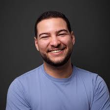 Daniel Andraus's Instagram, Twitter & Facebook