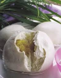 Ambil satu bagian kulit yang sudah didiamkan 20 menit. Resep Membuat Bakpao Isi Kacang Hijau Tipsserbaserbi