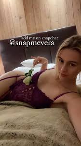 Vera | Snap nudes | GLAMOURHOUND.COM