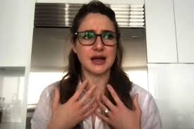 Shailene woodley, 29, is engaged to green bay packers quarterback aaron rodgers, 37, despite dating rumors between the two only surfacing at the start of february. Hbwbbfrbvje Zm