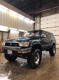 Toyota 4runner, tundra, and tacoma: 1995 Toyota 4runner Sequoia North Nanaimo Nanaimo Mobile