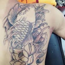 Hình xăm tình mới của tim trên bắp tay đã thu hút sự quan tâm lớn từ phía cộng đồng mạng. Nhá»¯ng Hinh XÄƒm Ca Chep Ä'áº¹p Nháº¥t Kthn