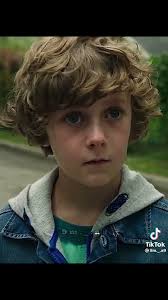 نجم فيلم الرعب #IT (بيل سكارسجارد) 🤡