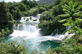 Hier gibt es fast 900 pflanzenarten und über 200 tierarten! Nationalpark Krka Wasserfalle In Kleiner Gruppe Tagesausflug Von Split Aus 2021 Tiefpreisgarantie