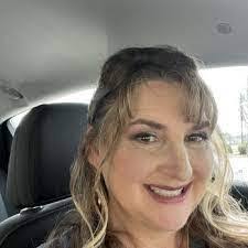 Jennifer Railsback's Instagram, Twitter & Facebook