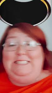 Vicky Mackay (@cheekyvv)'s videos with Banana (feat. Shaggy) [DJ FLe