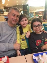 Levent'in, bir konserinde giydiği ceketi, öldürülen tuğba anlak'ın kızının eğitim masraflarında kullanılmak üzere 74 bin tl'ye satıldı. Haluk Levent Corona Virusu Sebebiyle Giresun Sondakika Facebook