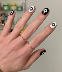 What does dog nail discoloration means? 47 Cute Nail Ideas For 2021 Best Nail Designs Glamour