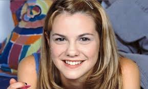 Who was your 90s crush? For me it was Larisa Oleynik as Alex Mack. :  rnostalgia