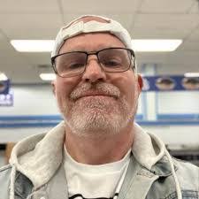 Tracy Reeves's Instagram, Twitter & Facebook