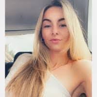 Danielle Cogan's Instagram, Twitter & Facebook