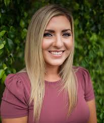 Amanda Sellars's Instagram, Twitter & Facebook