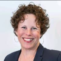 Haley Shapiro's Instagram, Twitter & Facebook