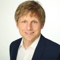 Daniel Ewald's Instagram, Twitter & Facebook