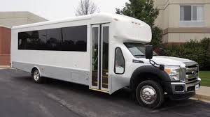 2015 Ford Starcraft 28 Passenger W Luggage Shuttle Bus For Sale Buses For Sale Bus Shuttle Bus For Sale