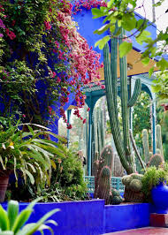 Le Jardin Majorelle In Marrakech Morocco This Was The Home Of Yves Saint Laurent Where His Ashes Are Sc In 2020 Moroccan Garden Marrakech Gardens Marrakech Morocco