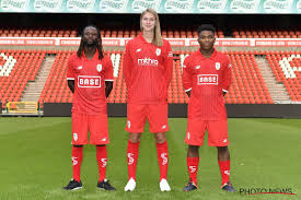 Ultimate fighting championship es la organización líder de artes marciales mixtas en el mundo. Standard Liege 17 18 New Balance Home Kit 17 18 Kits Football Shirt Blog
