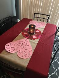 Valentine S Day Table Runner With Dollar Store Decor Diy Dollarstore Valentinesdaydi Valentine Table Decorations Diy Valentines Decorations Homemade Decor