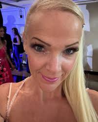 Jessica Carper's Instagram, Twitter & Facebook