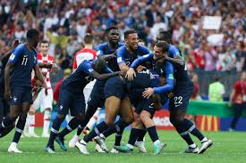 Fond d'écran des joueurs du football français en coupe du monde russie2018. Photos Coupe Du Monde 2018 Ces 45 Cliches Du Sacre Des Bleus Pour L Eternite Football Maxifoot