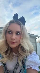 Melissa Panek's Instagram, Twitter & Facebook