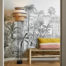 Sur mondesign.com pour votre mobilier design au meilleur prix. Lampadaire Nude Design Market Set Singapour Nude Abat Jour En Lin Cannage Naturel Pr503484 Lampadaires Avec Abats Jours Chez Luminaires Online