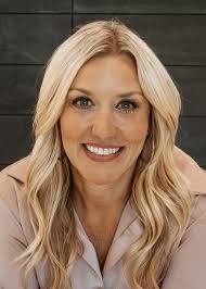 Violet Funk Real Estate Associate in Bend Oregon