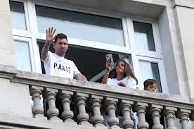 Bahkan psg saat ini semakin berani memberi tawaran kepada messi setelah menjadi agen bebas Fqr0yrn9fqzfgm
