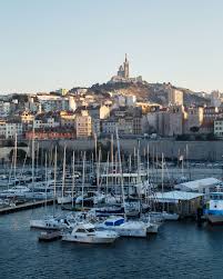 Une Belle Vue Sur La Ville De Marseille Marseille France France Travel Marseille France